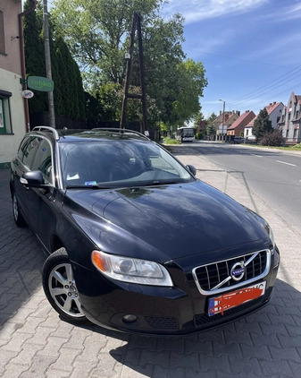 Volvo V70 cena 23400 przebieg: 240000, rok produkcji 2009 z Katowice małe 106